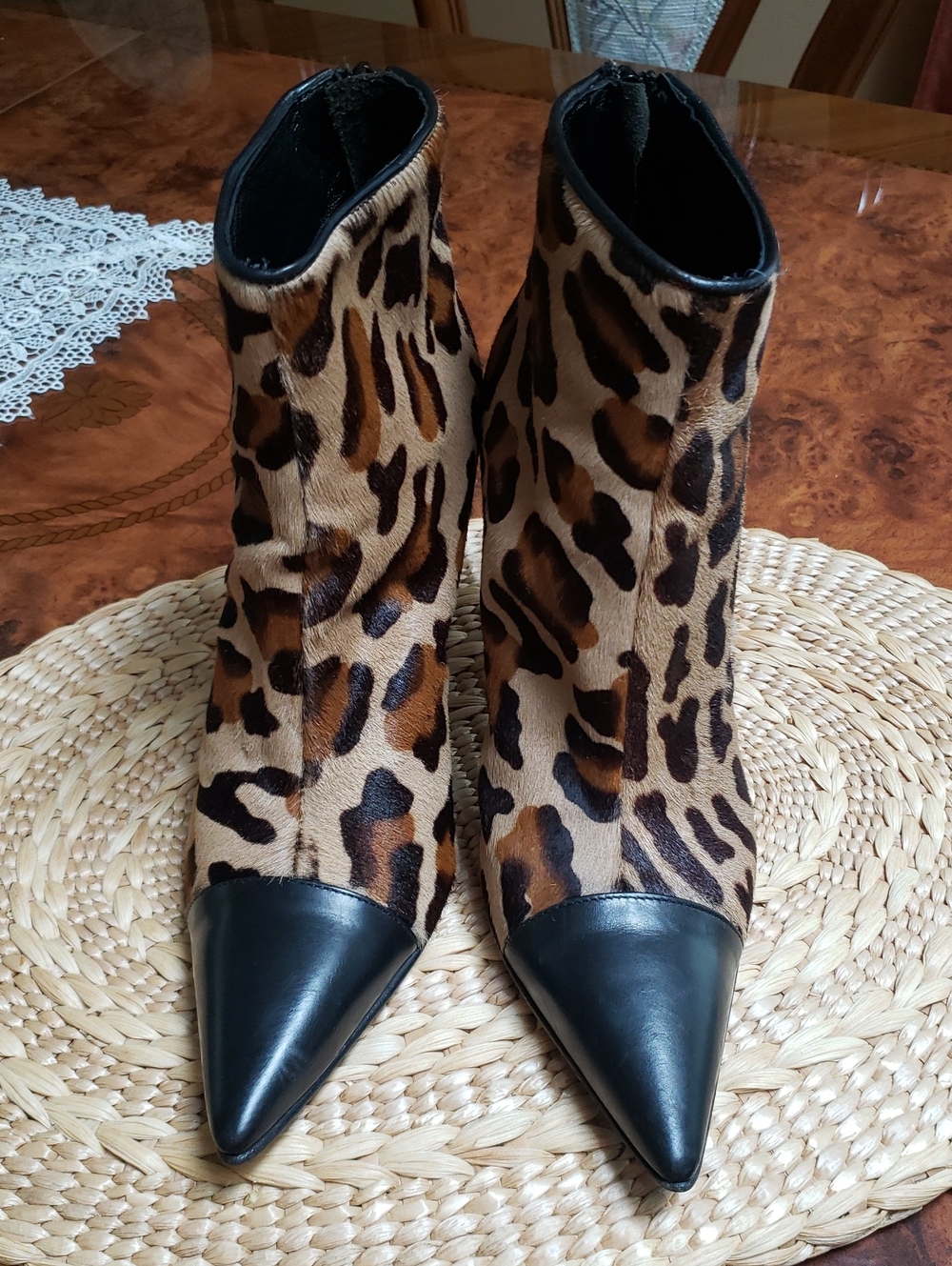 Via Spiga Leather Real Fur Leopard Print Pointed Toe Ankle Boots - Sz.8.5 - Picture 2 of 6